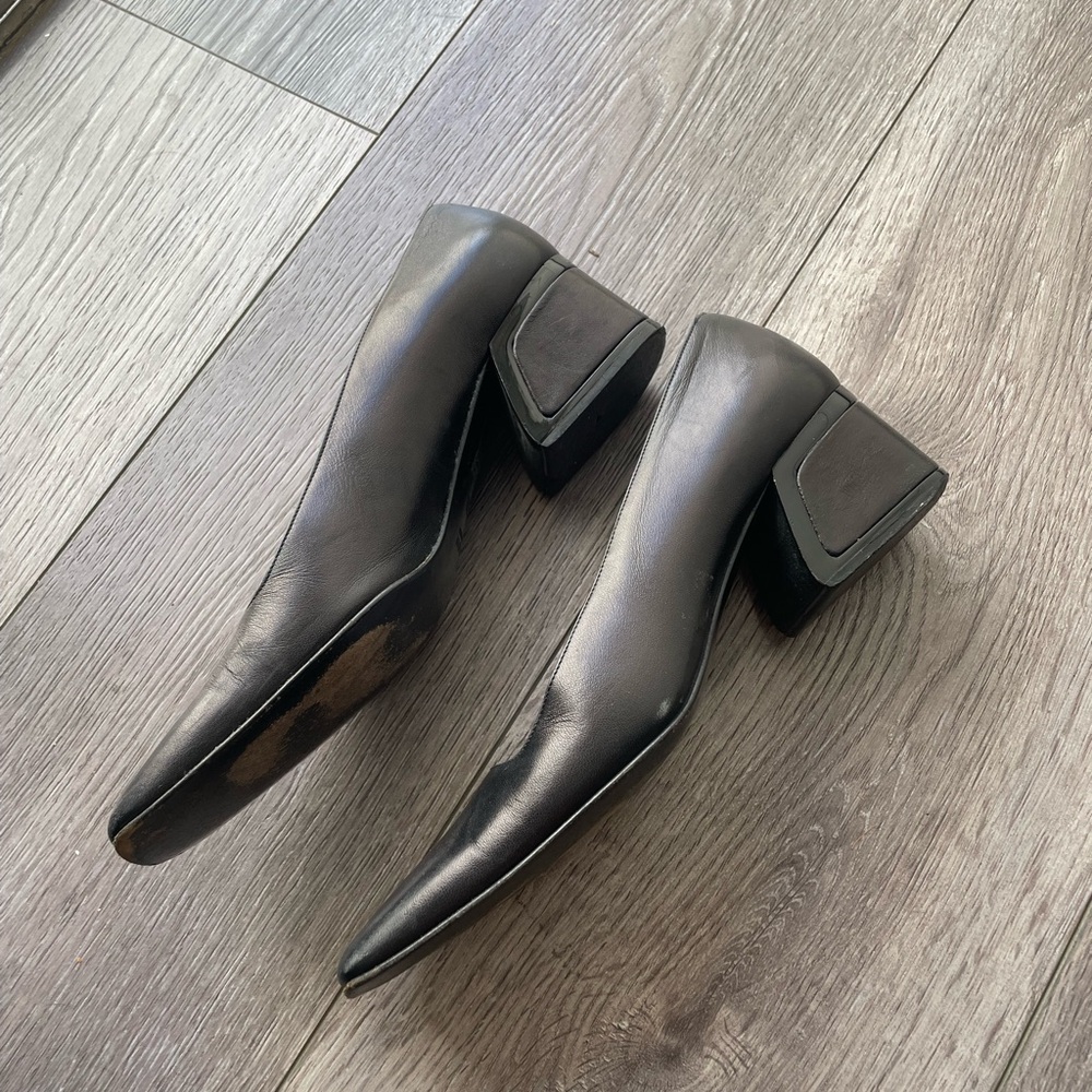 Gucci Black Leather Square-Toe Kitten Heels - Picture 3 of 7